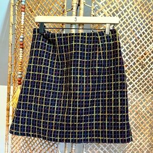 Hutch skirt